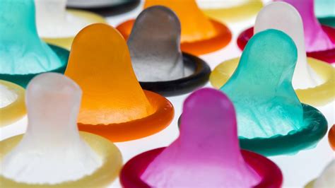 Blowjob ohne Kondom gegen Aufpreis Sexuelle Massage Sankt Pölten